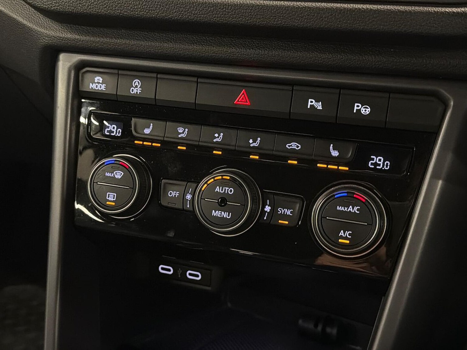 Used Volkswagen T-Roc 2021 for sale - 76735598: Photo 12