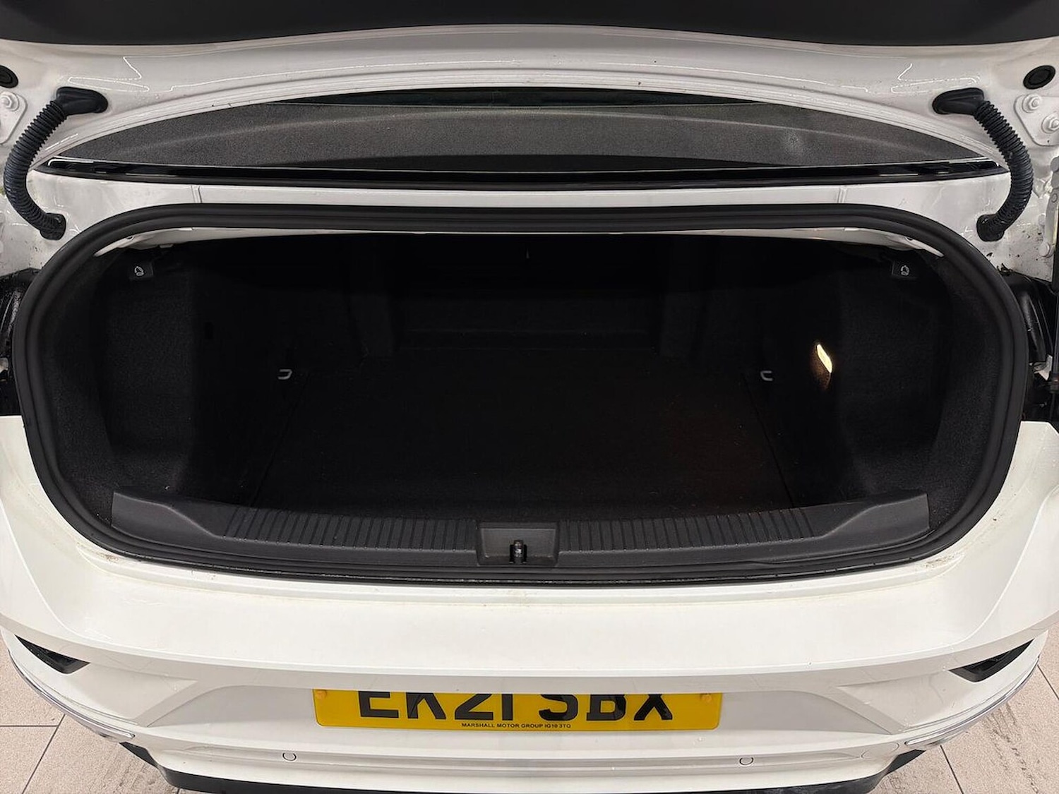 Used Volkswagen T-Roc 2021 for sale - 76735598: Photo 17