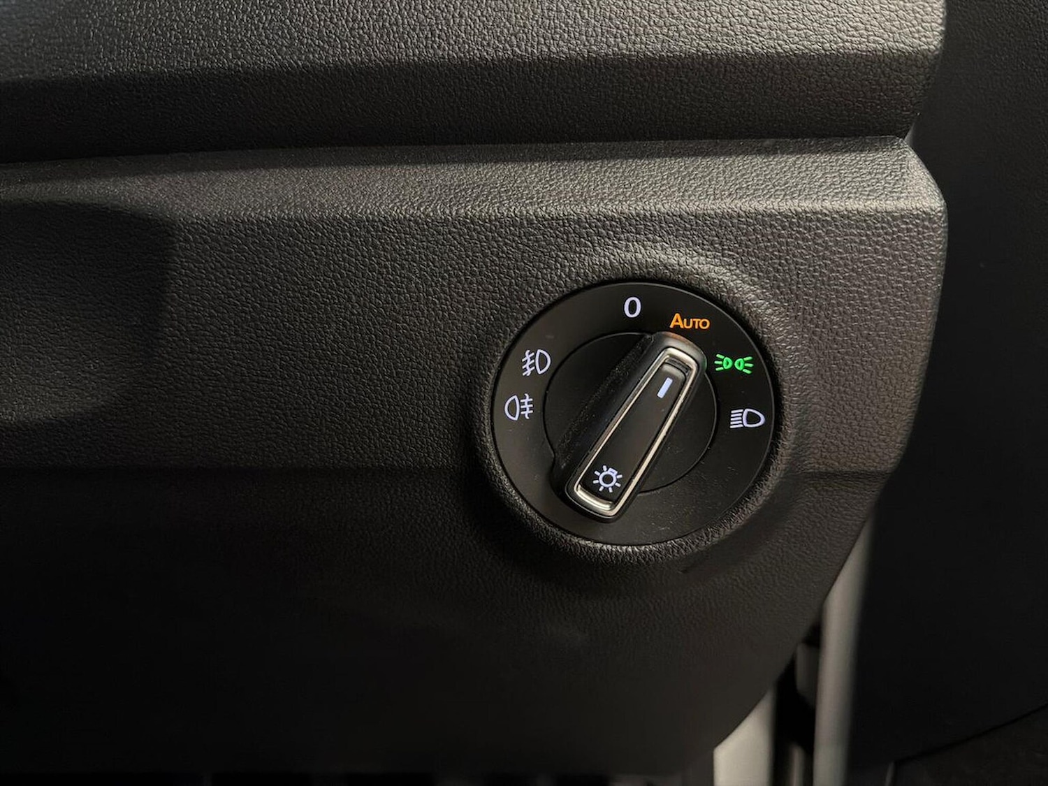 Used Volkswagen T-Roc 2021 for sale - 76735598: Photo 22