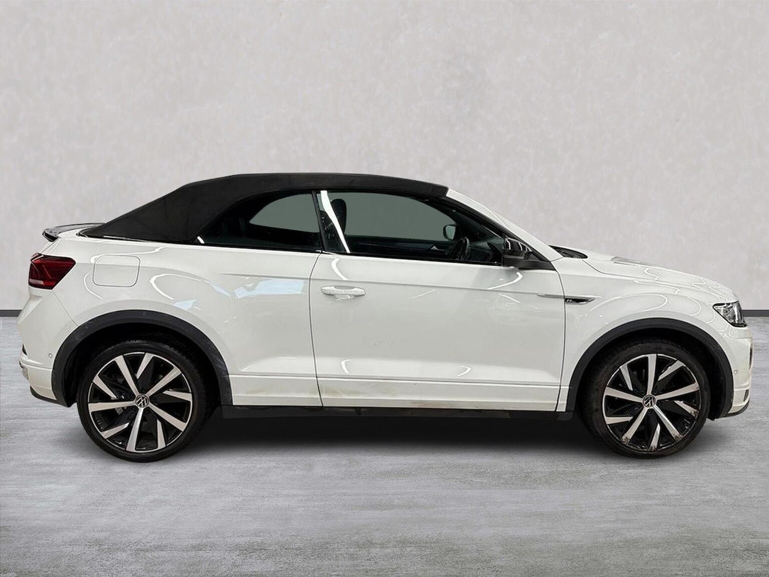 Used Volkswagen T-Roc 2021 for sale - 76735598: Photo 3