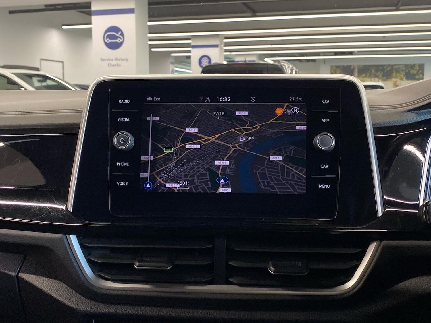 Used Volkswagen T-Roc 2024 for sale - 77639315: Photo 25