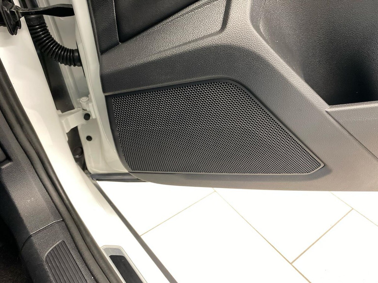 Used Volkswagen T-Roc 2024 for sale - 77639315: Photo 31