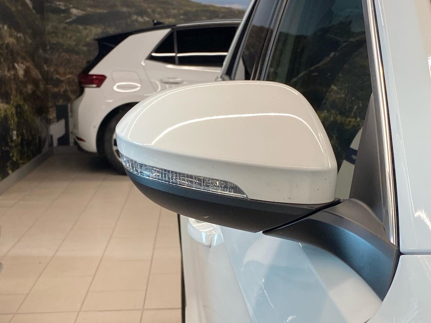 Used Volkswagen T-Roc 2024 for sale - 77639315: Photo 35