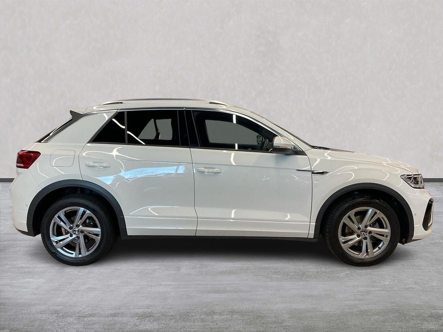 Used Volkswagen T-Roc 2024 for sale - 77639315: Photo 5