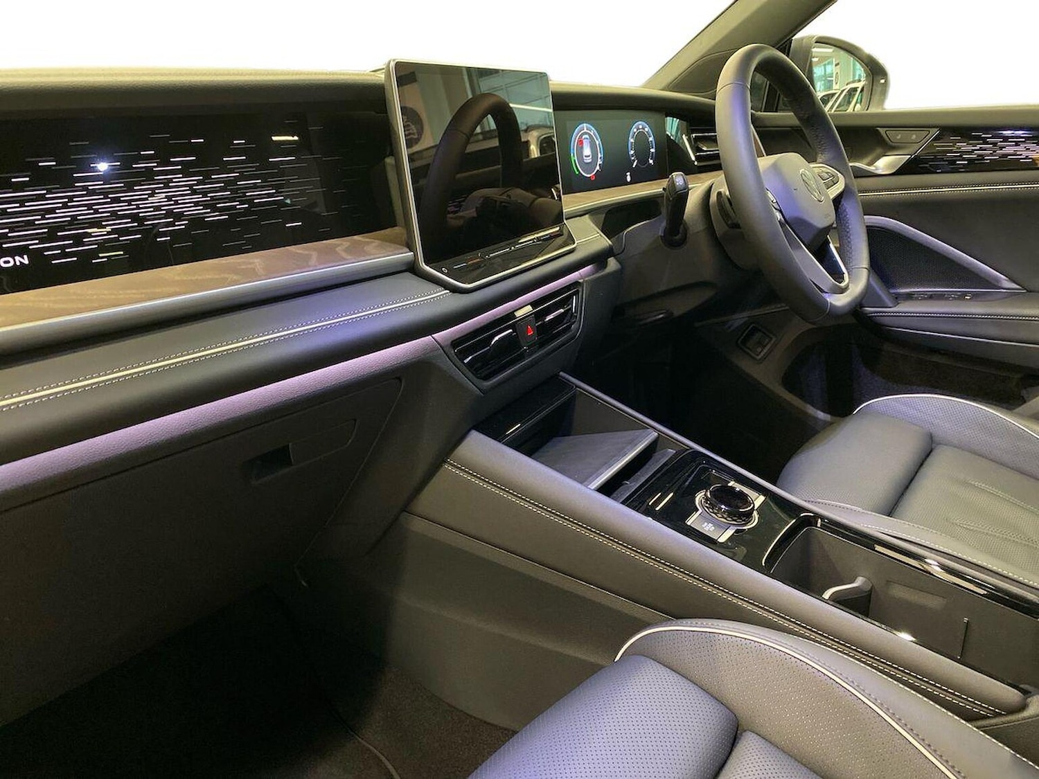 Used Volkswagen Tiguan 2025 for sale - 77024207: Photo 9