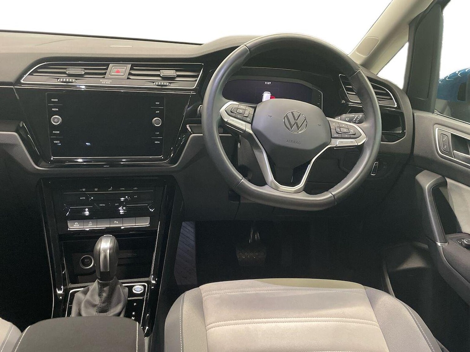 Used Volkswagen Touran 2023 for sale - 76860066: Photo 9