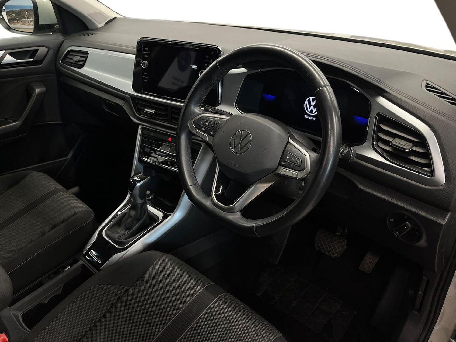 Used Volkswagen T-Roc 2022 for sale - 76319643: Photo 15