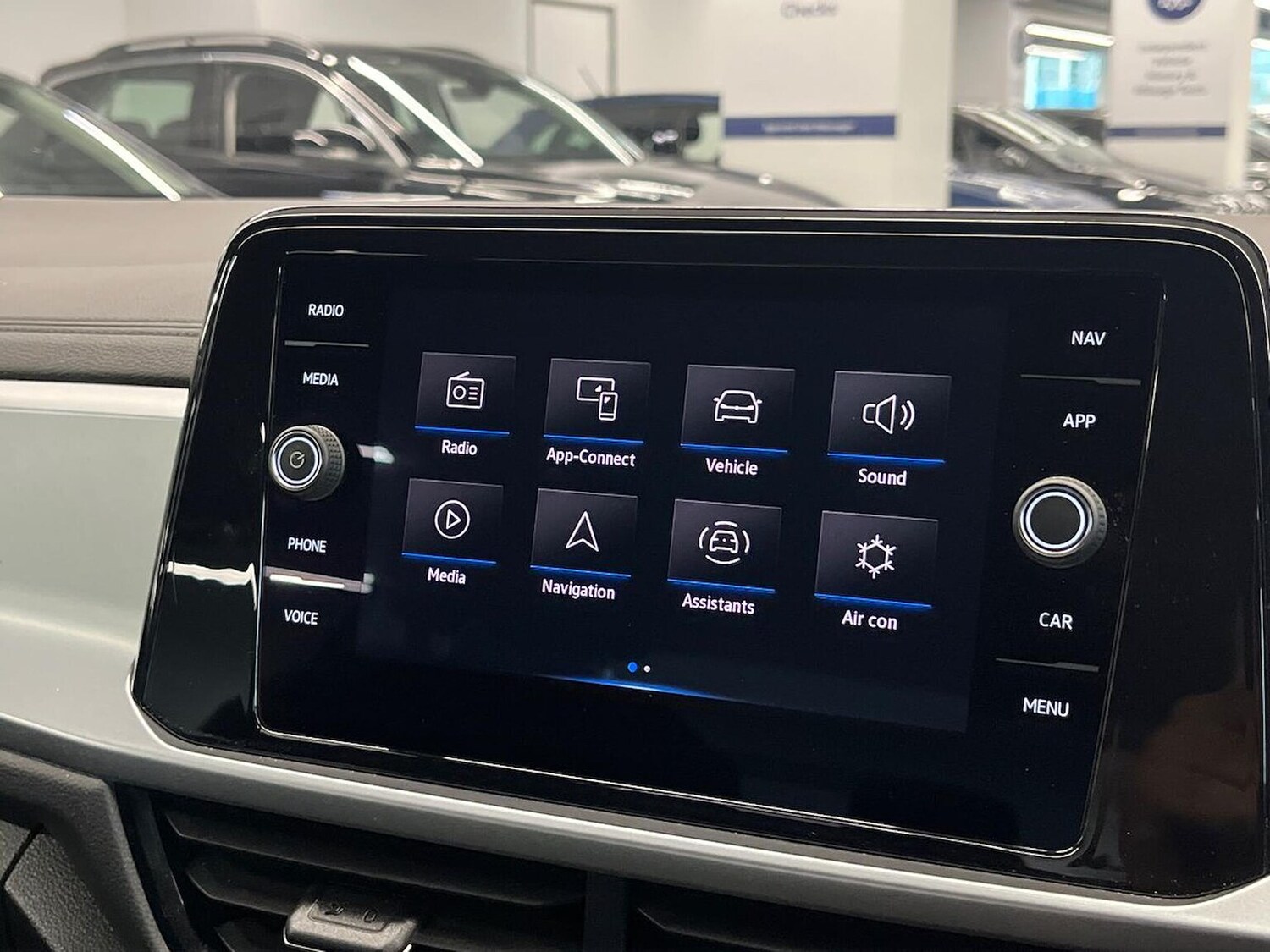 Used Volkswagen T-Roc 2022 for sale - 76319643: Photo 24