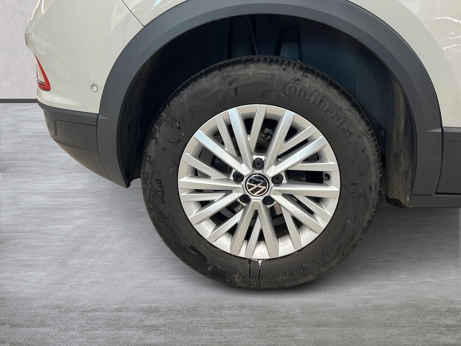 Used Volkswagen T-Roc 2022 for sale - 76319643: Photo 6