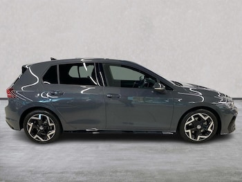 Used Volkswagen Golf 2025 for sale - 78571702: Photo