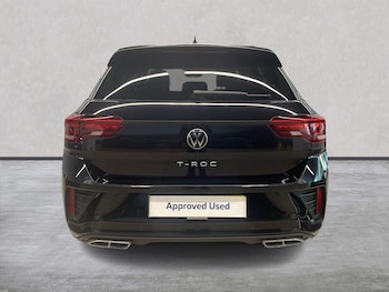 Used Volkswagen T-Roc 2024 for sale - 78628101: Photo