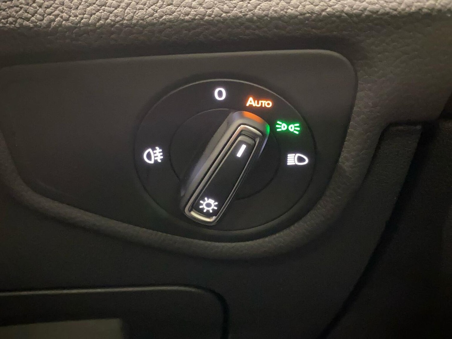 Used Volkswagen Touran 2025 for sale - 77023464: Photo 24