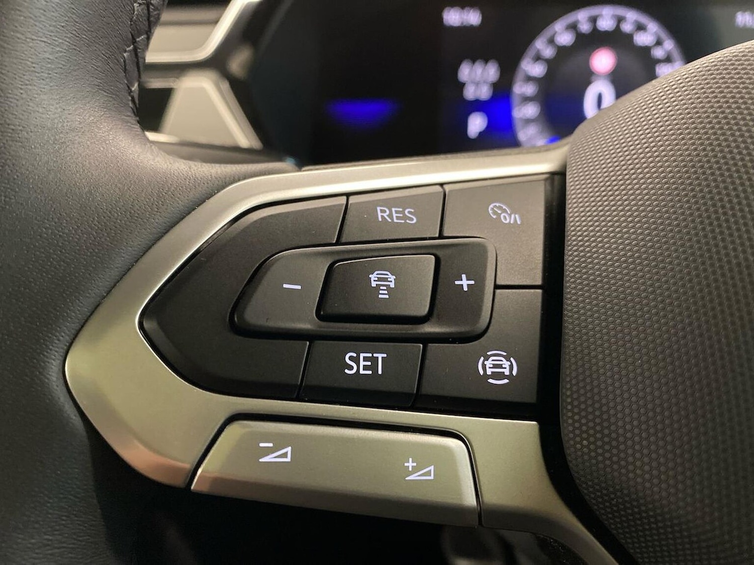 Used Volkswagen Touran 2025 for sale - 77023464: Photo 29