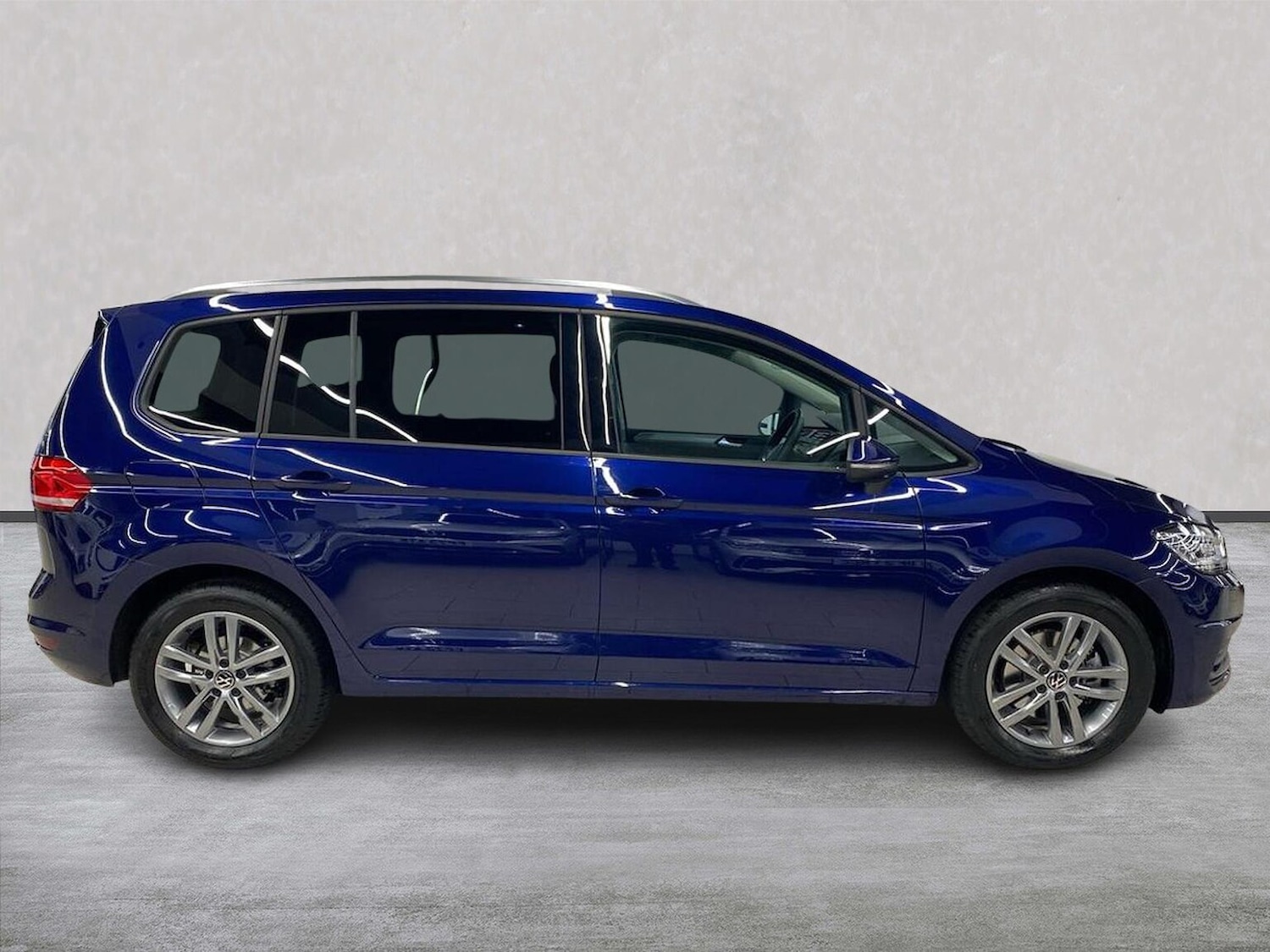 Used Volkswagen Touran 2025 for sale - 77023464: Photo 5