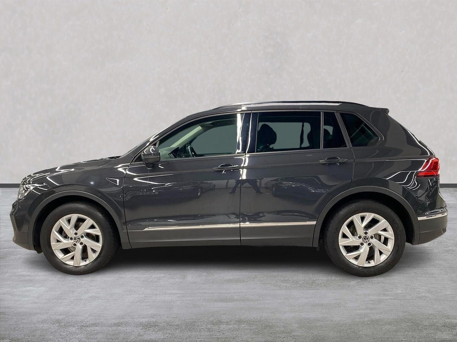 Used Volkswagen Tiguan 2021 for sale - 76605601: Photo 19