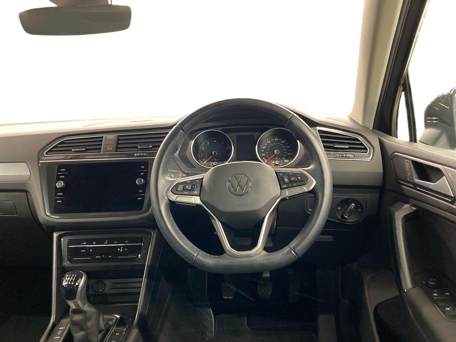 Used Volkswagen Tiguan 2021 for sale - 76605601: Photo 9