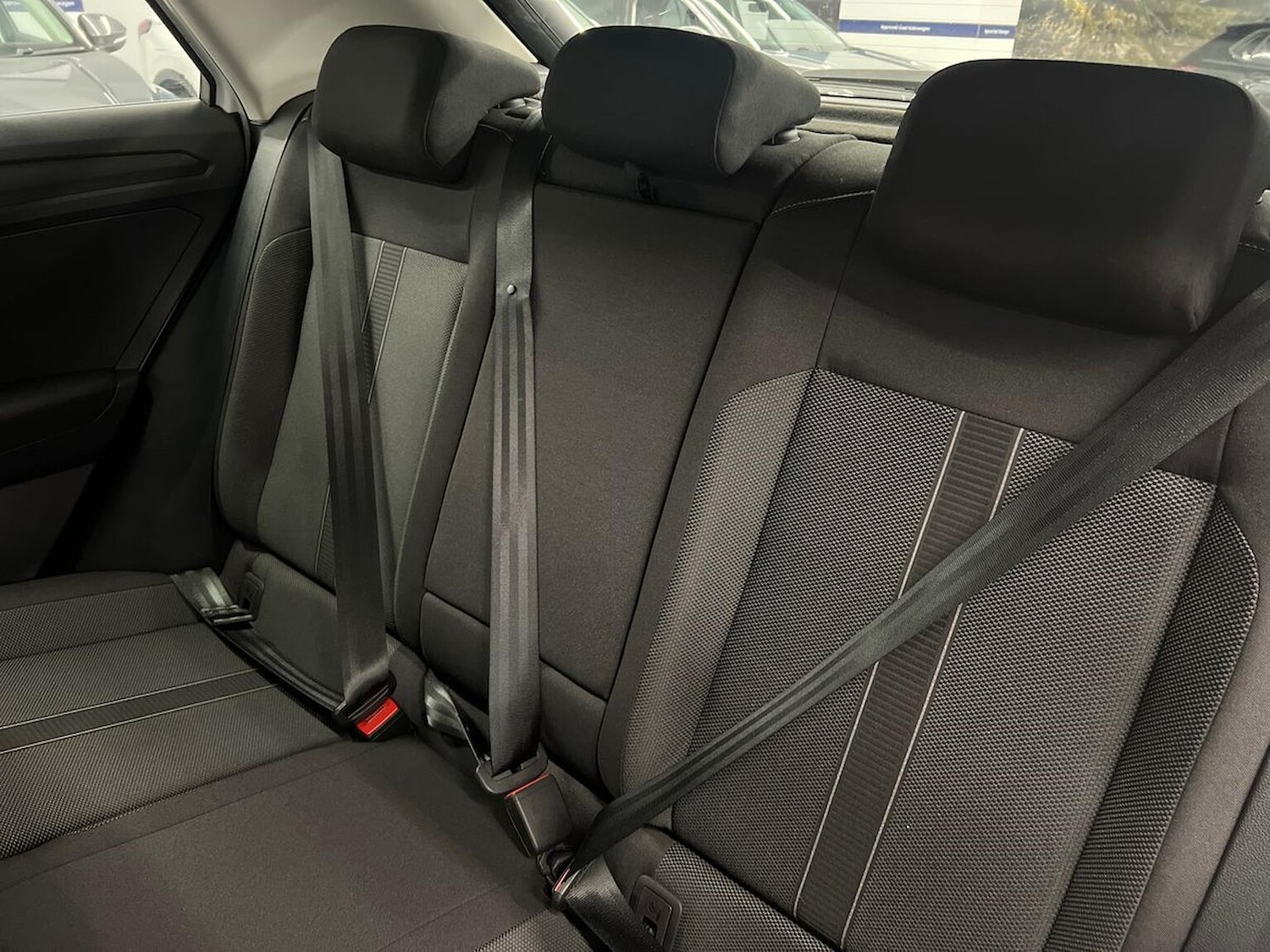 Used Volkswagen T-Roc 2024 for sale - 77946120: Photo 16