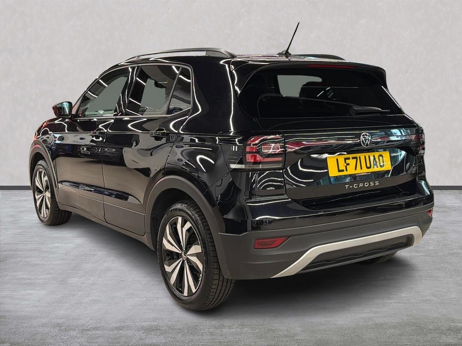Used Volkswagen T-Cross 2021 for sale - 76331065: Photo 2