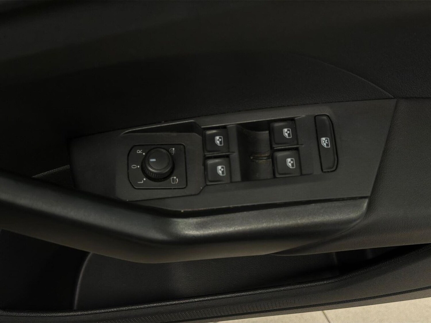 Used Volkswagen T-Cross 2021 for sale - 76331065: Photo 21
