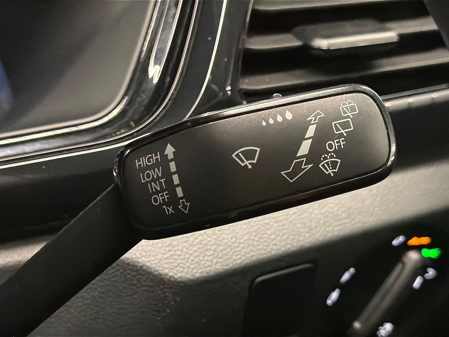 Used Volkswagen T-Cross 2021 for sale - 76331065: Photo 27