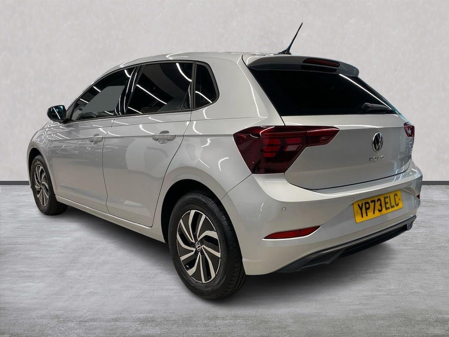 Used Volkswagen Polo 2023 for sale - 78195249: Photo 2