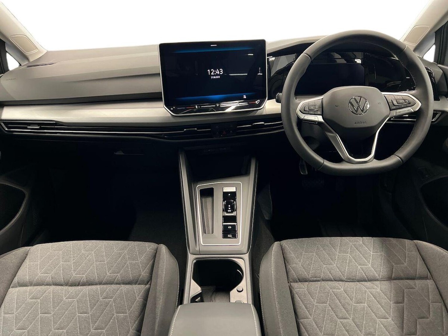 Used Volkswagen Golf 2025 for sale - 77555279: Photo 8