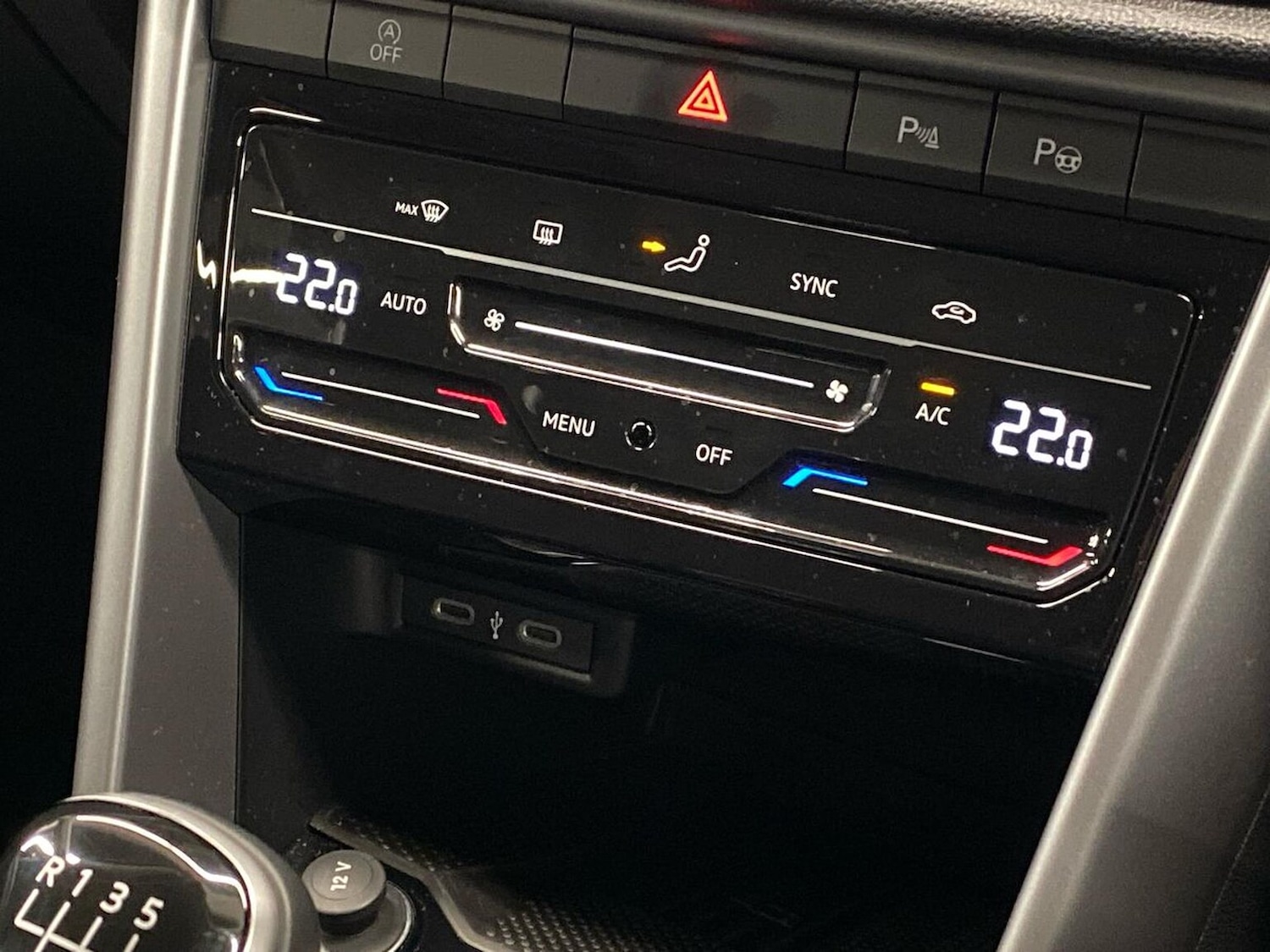 Used Volkswagen T-Roc 2025 for sale - 76832035: Photo 12