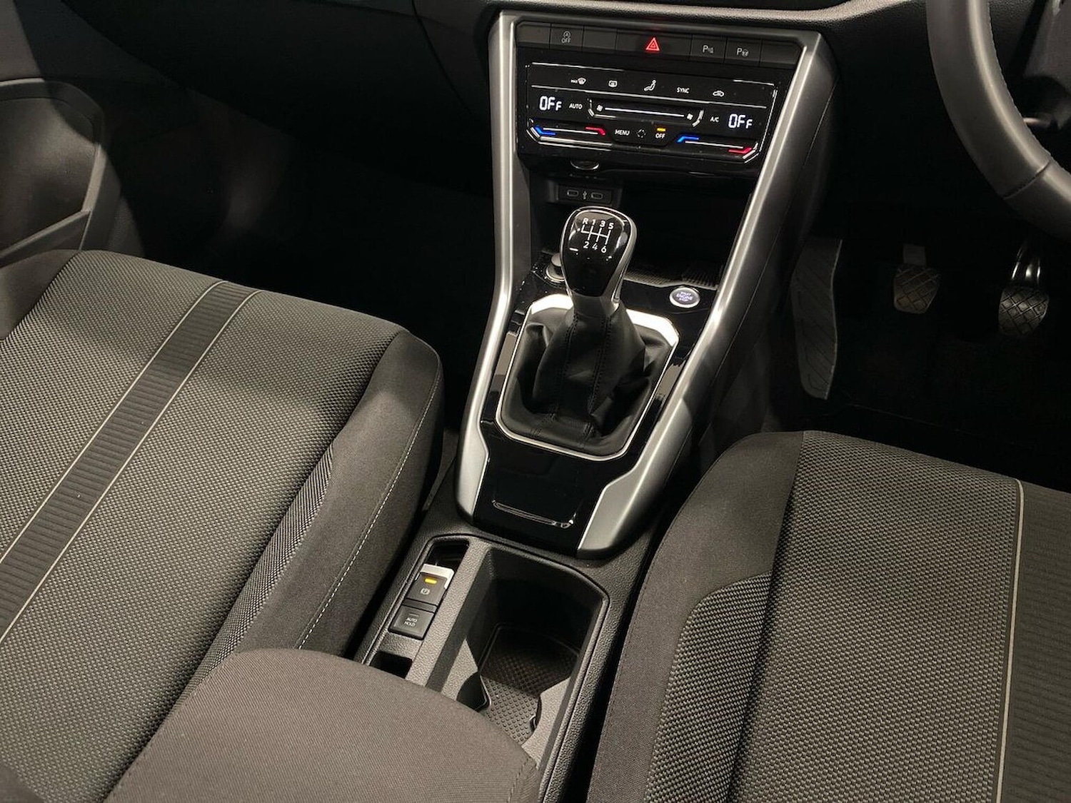 Used Volkswagen T-Roc 2025 for sale - 76832035: Photo 13