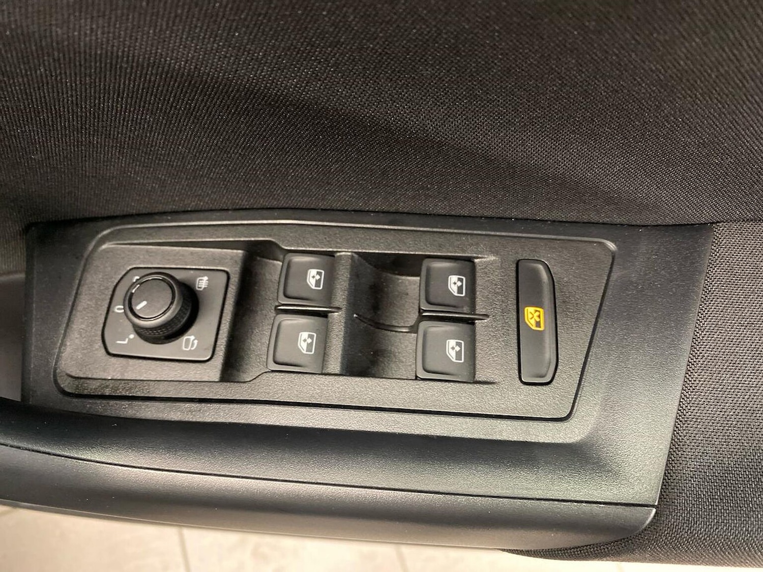 Used Volkswagen T-Roc 2025 for sale - 76832035: Photo 21