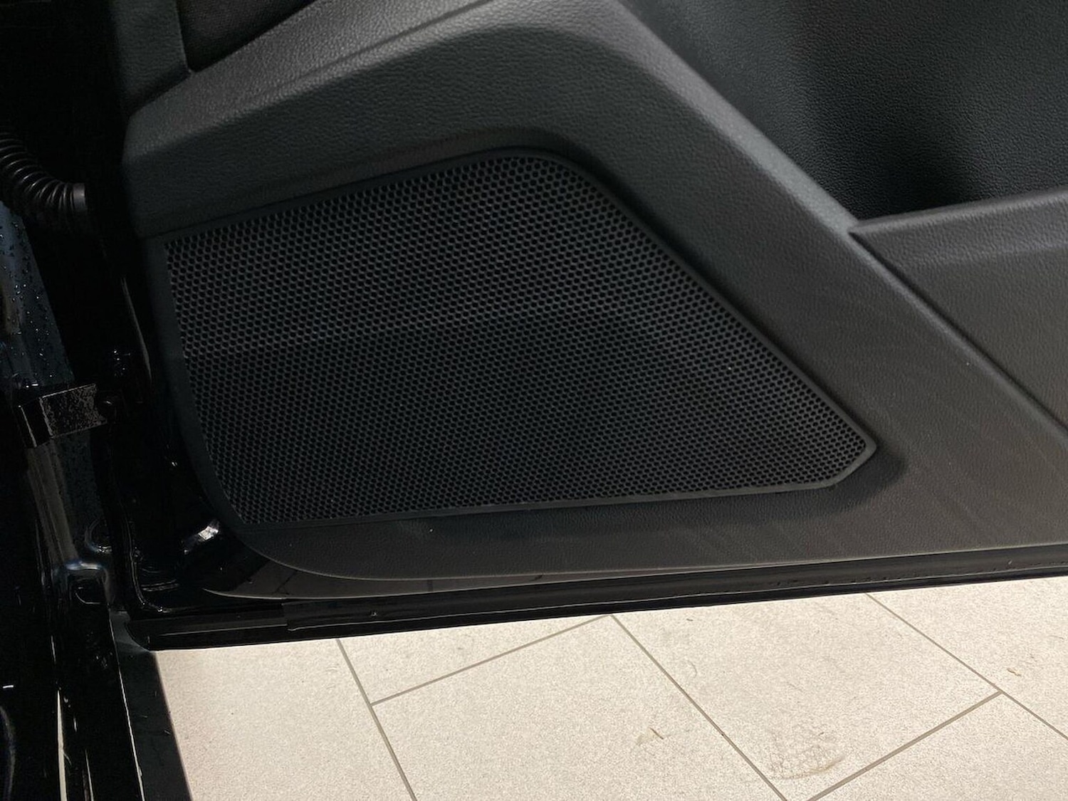 Used Volkswagen T-Roc 2025 for sale - 76832035: Photo 29