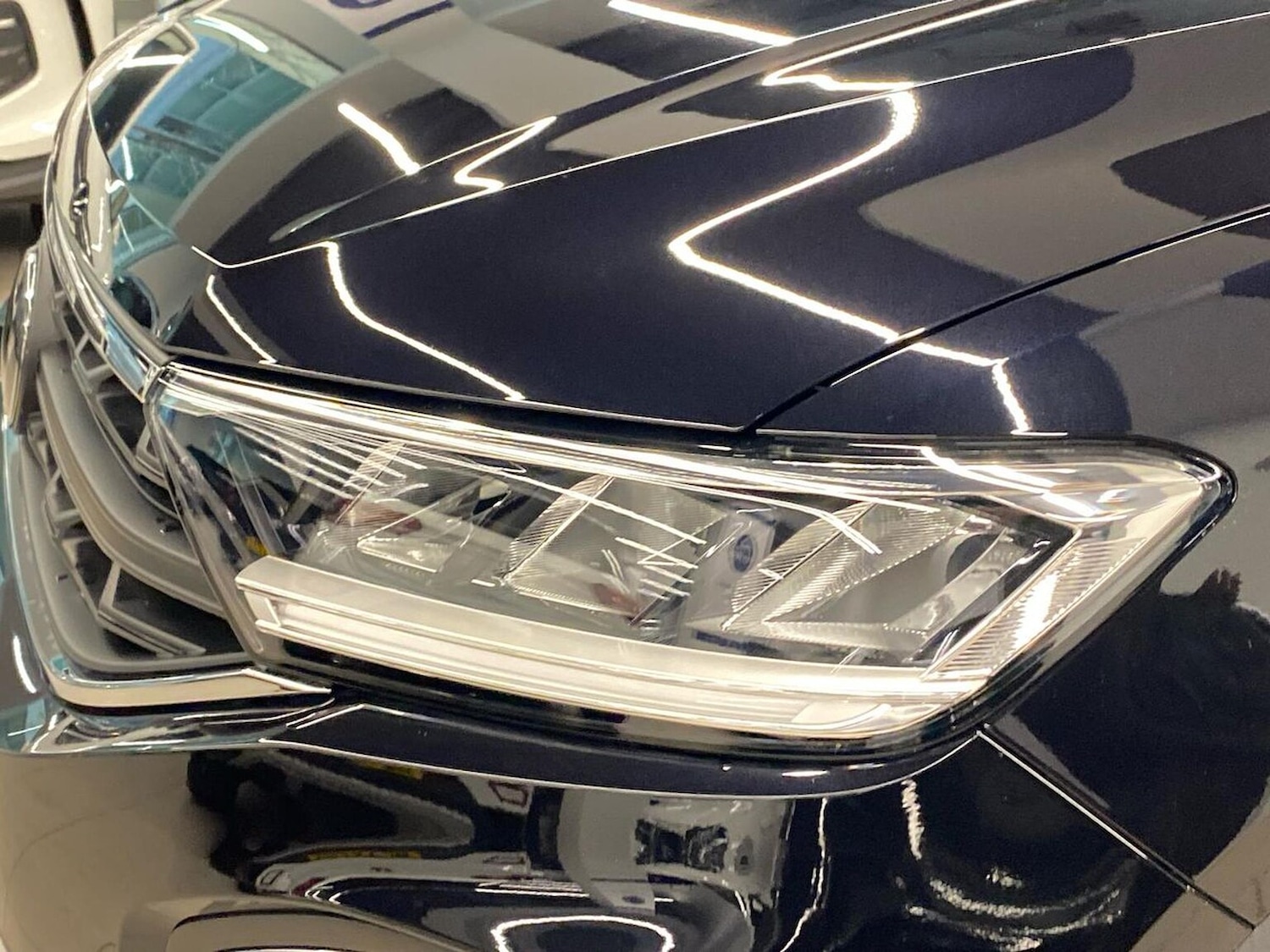 Used Volkswagen T-Roc 2025 for sale - 76832035: Photo 30