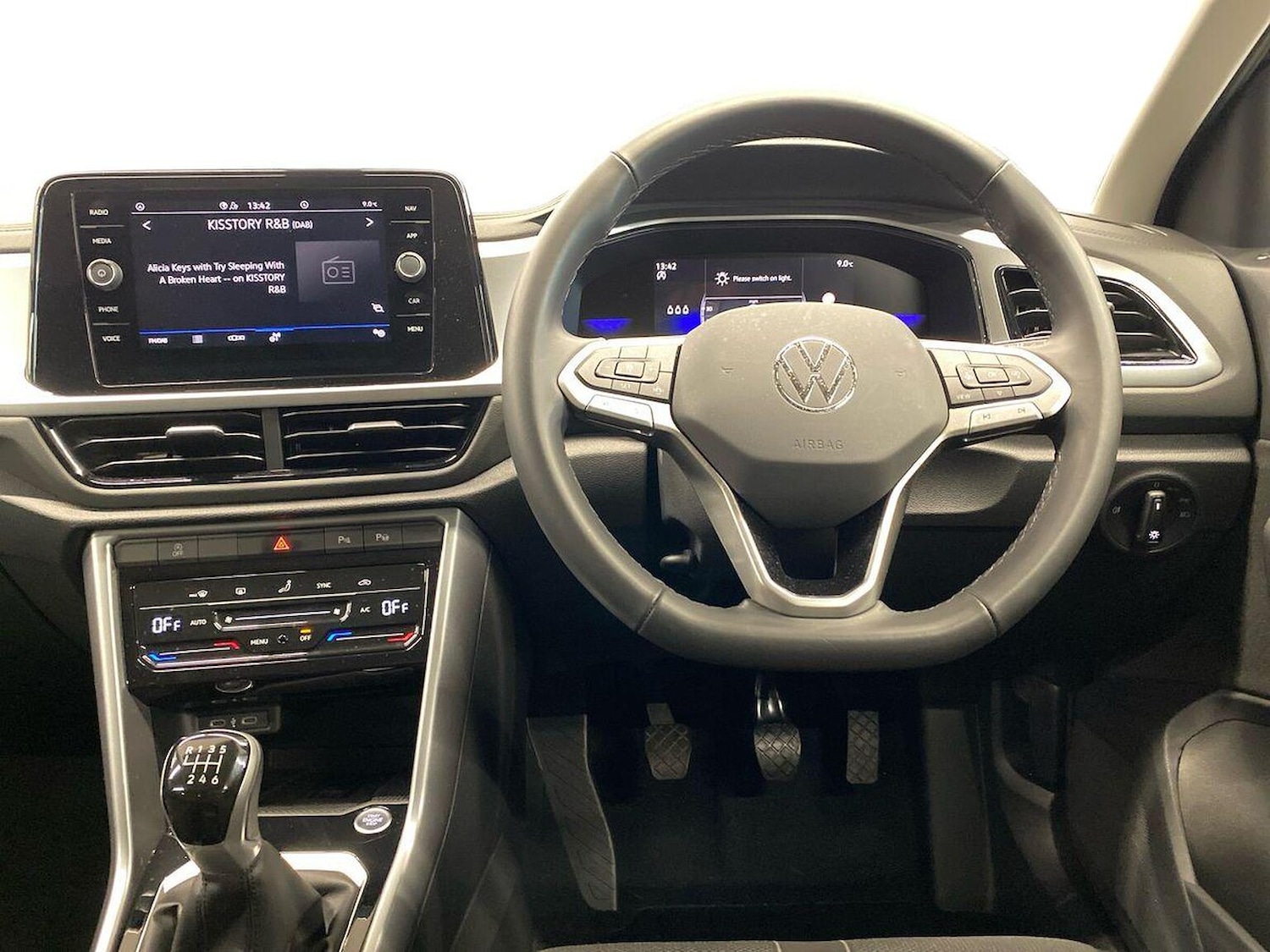 Used Volkswagen T-Roc 2025 for sale - 76832035: Photo 9