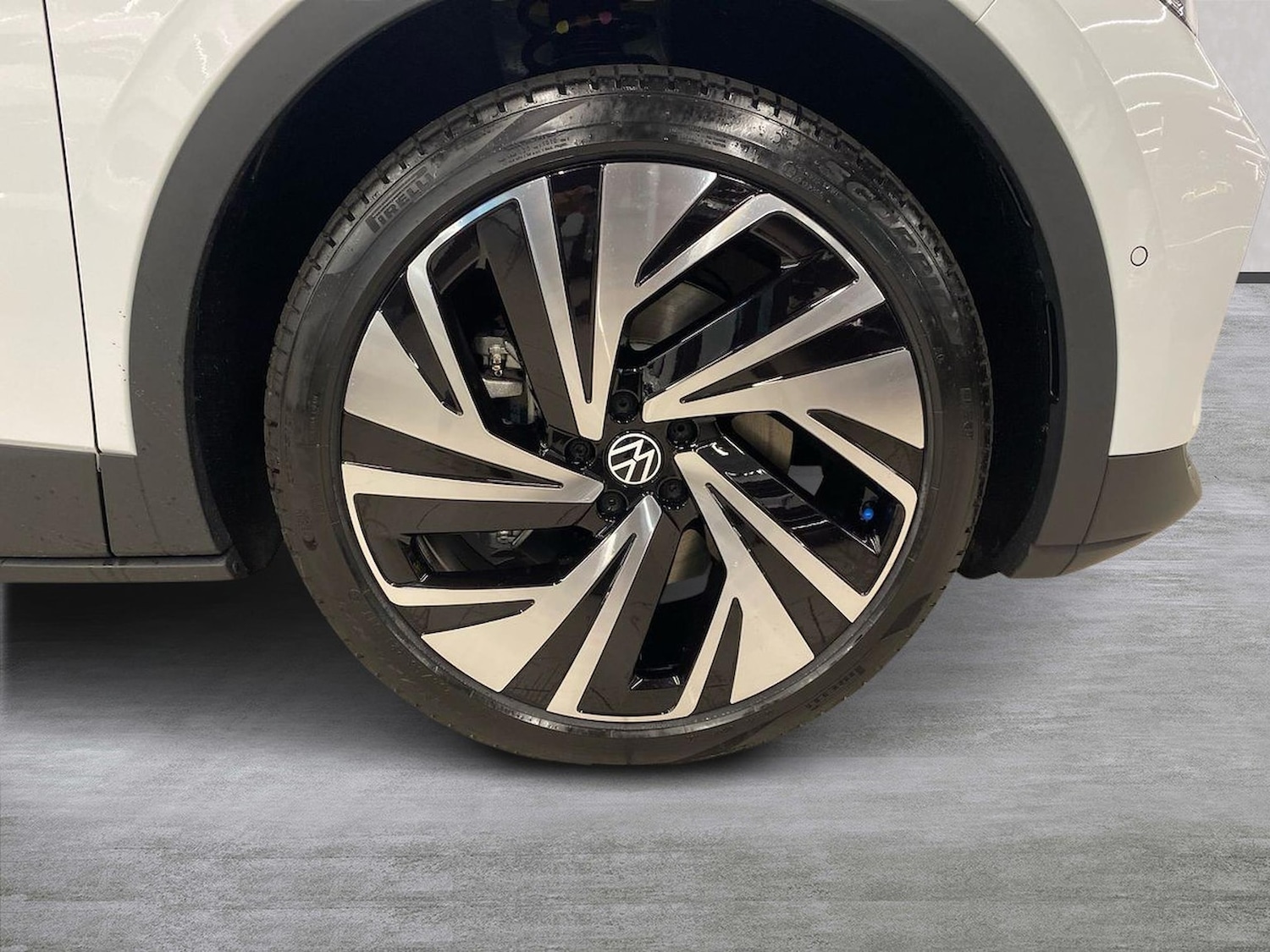 Used Volkswagen ID.4 2025 for sale - 76807535: Photo 6