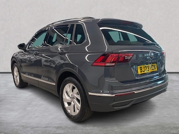 Used Volkswagen Tiguan 2023 for sale - 78815935: Photo