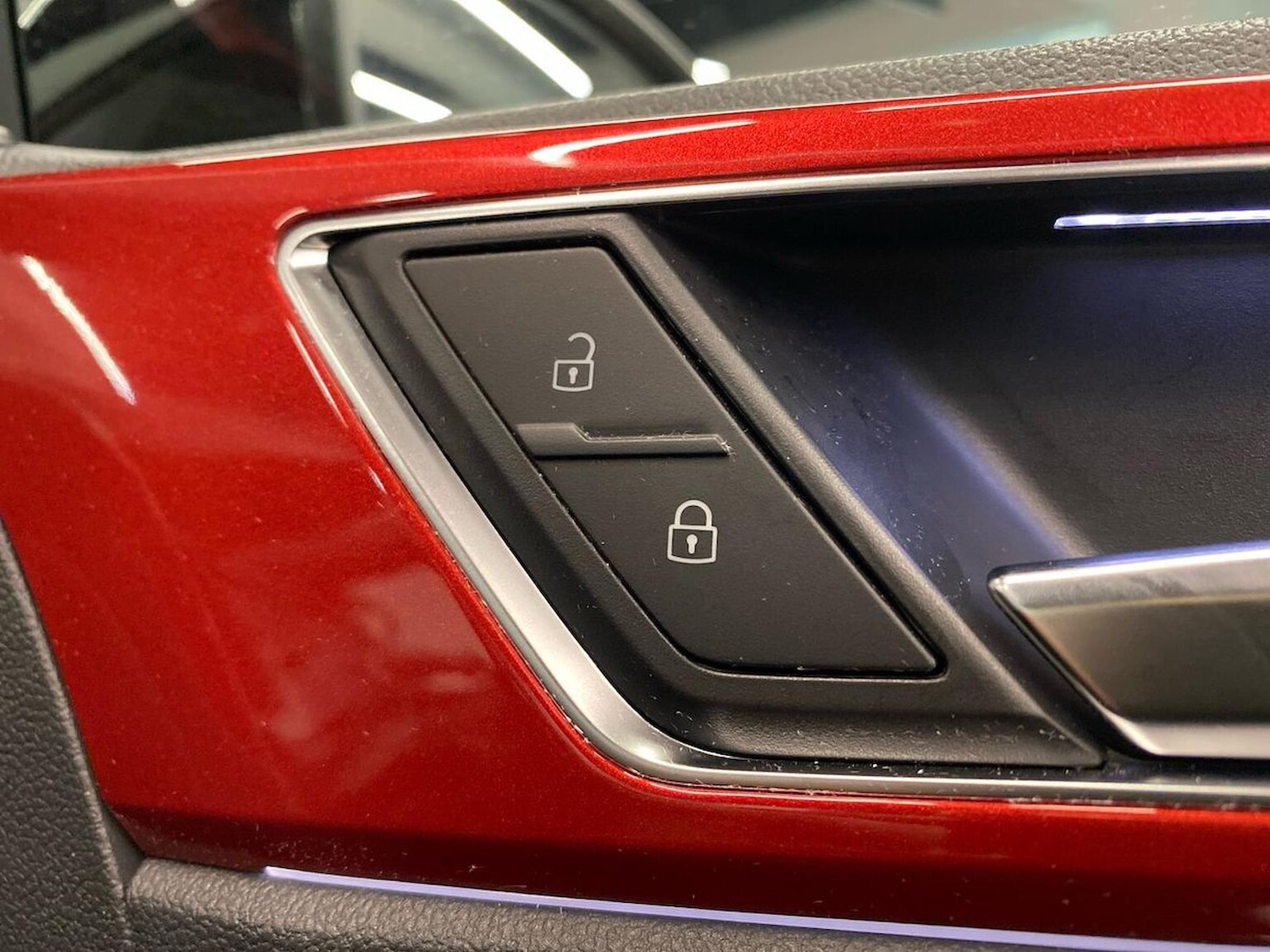 Used Volkswagen Polo 2024 for sale - 76951203: Photo 2