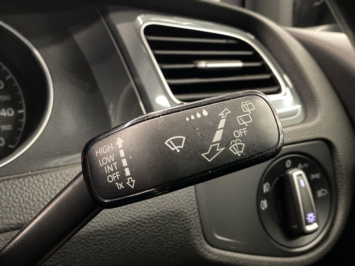 Used Volkswagen Golf 2019 for sale - 76885032: Photo 27