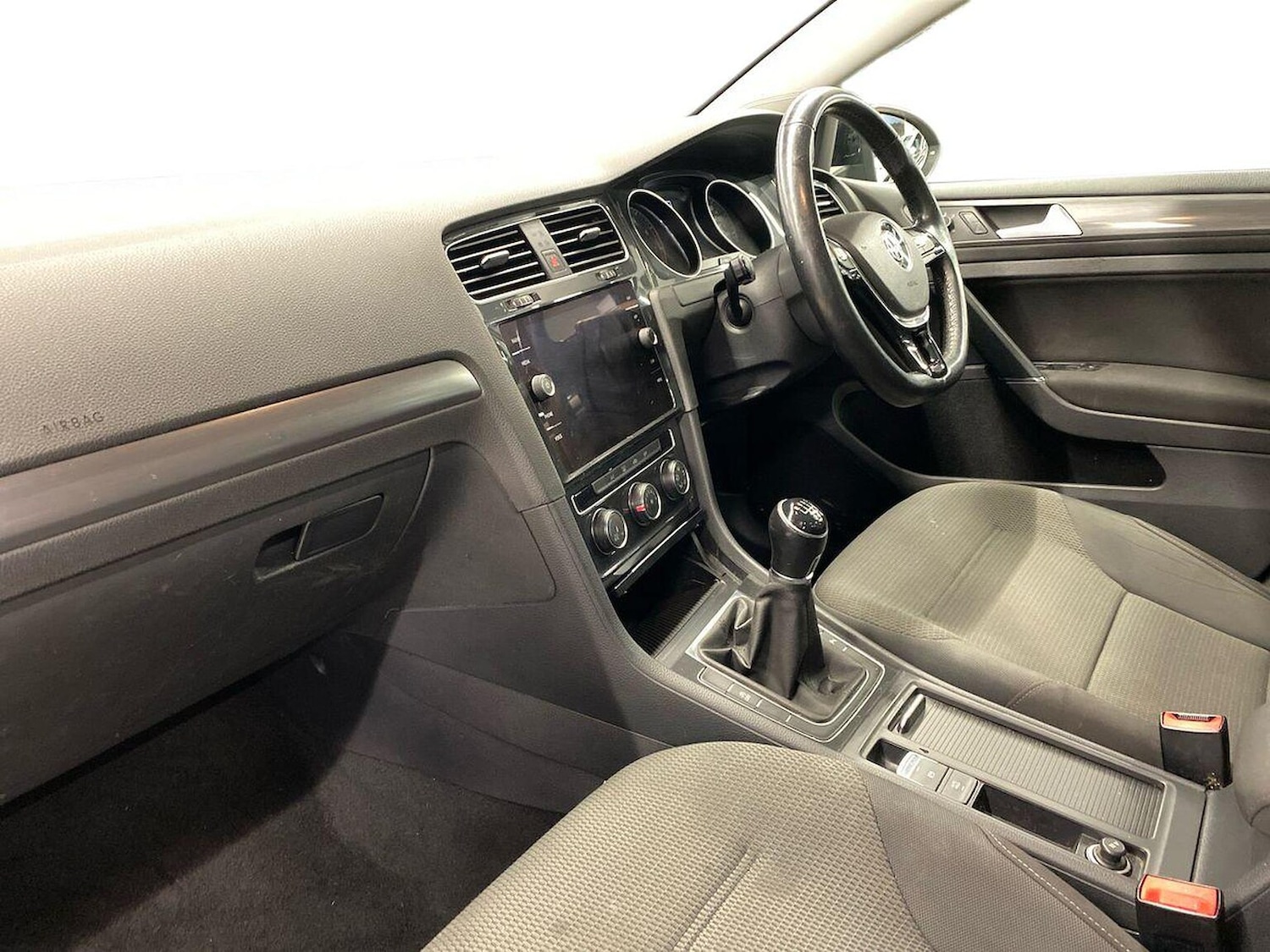 Used Volkswagen Golf 2019 for sale - 76885032: Photo 7