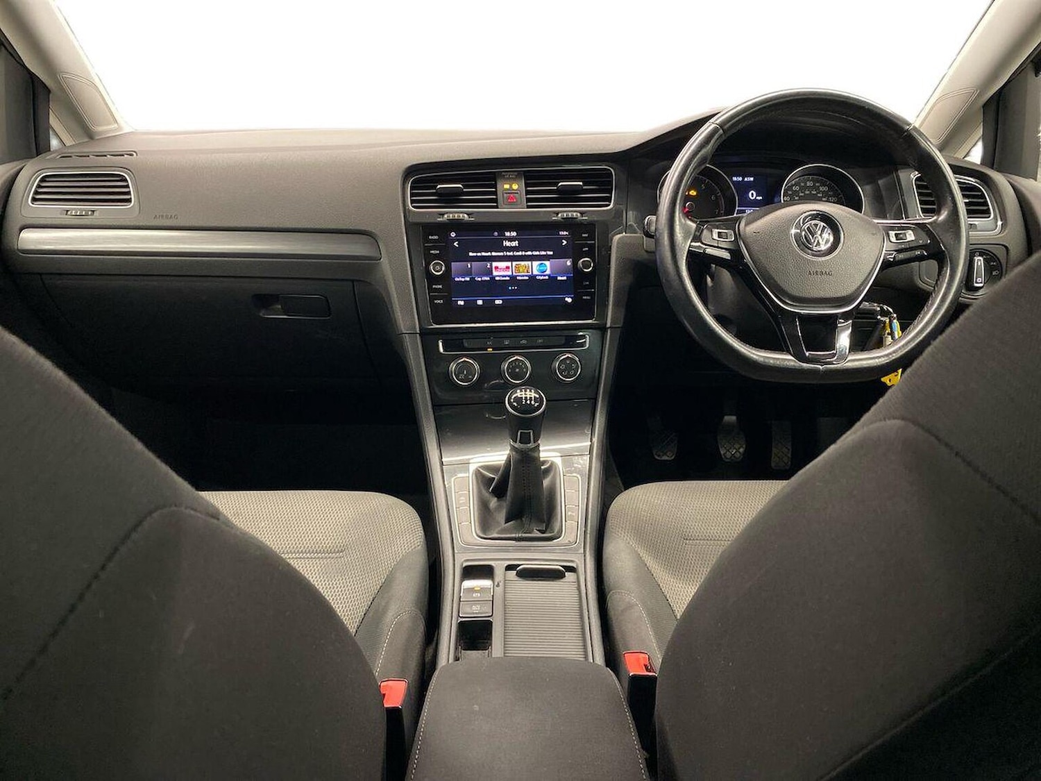 Used Volkswagen Golf 2019 for sale - 76885032: Photo 8