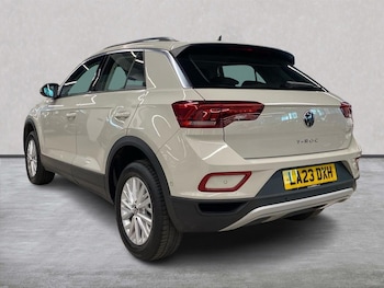 Used Volkswagen T-Roc 2023 for sale - 78980130: Photo