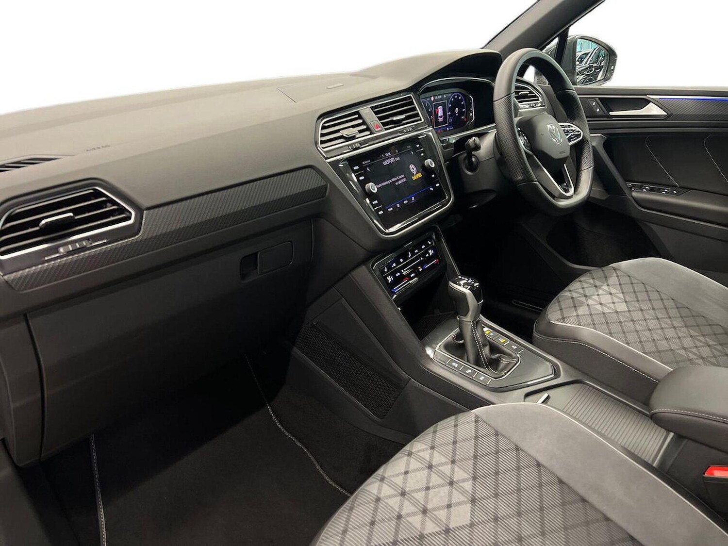 Used Volkswagen Tiguan 2023 for sale - 78195151: Photo 7