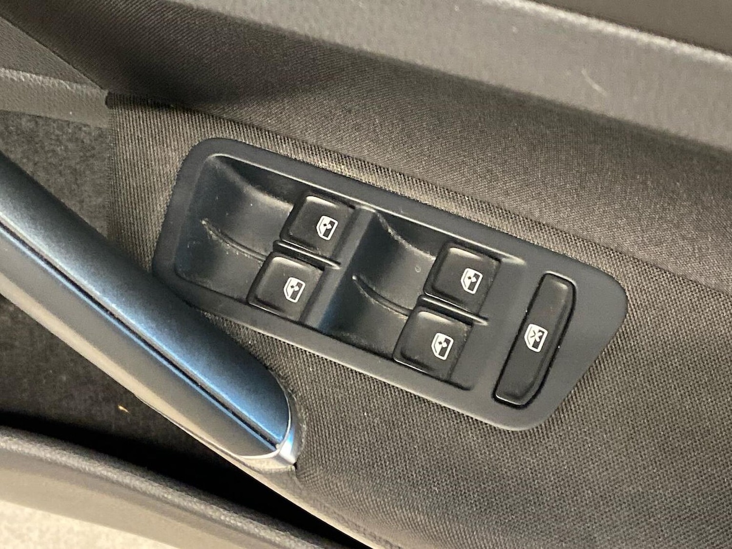 Used Volkswagen Golf 2018 for sale - 77872104: Photo 21