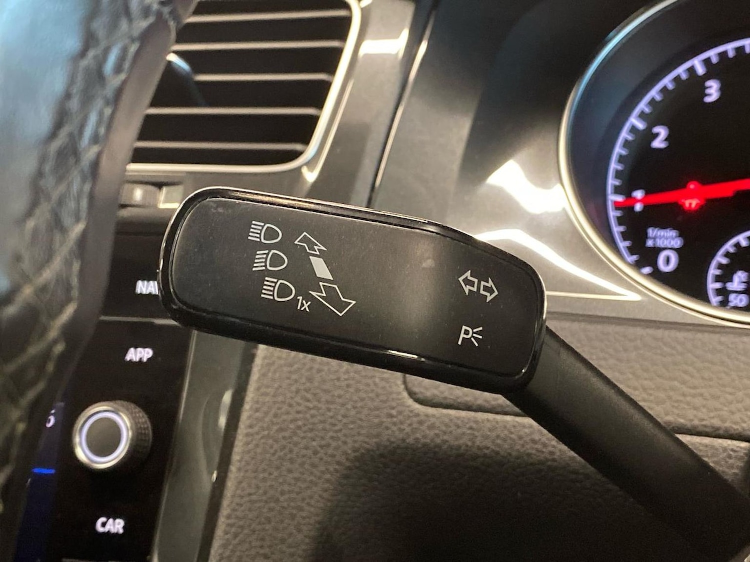 Used Volkswagen Golf 2018 for sale - 77872104: Photo 29