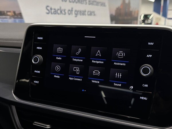 Used Volkswagen T-Roc 2024 for sale - 76107182: Photo 25