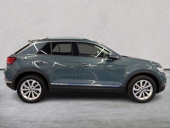 Used Volkswagen T-Roc 2024 for sale - 76107182: Photo 3