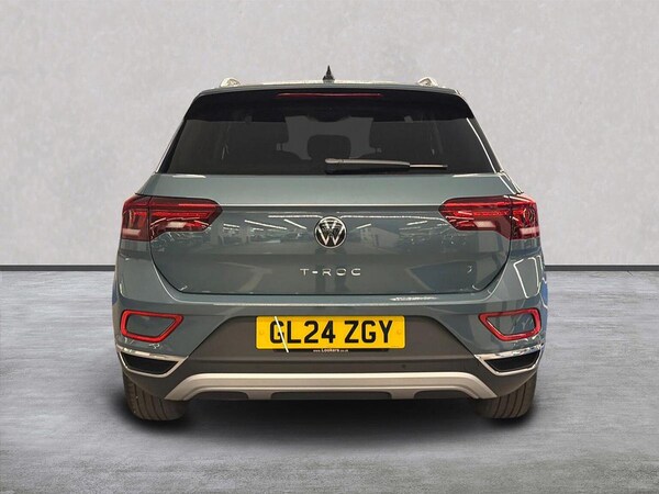 Used Volkswagen T-Roc 2024 for sale - 76107182: Photo 4