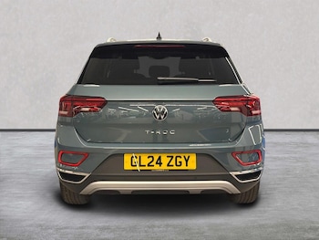 Used Volkswagen T-Roc 2024 for sale - 76107182: Photo 4