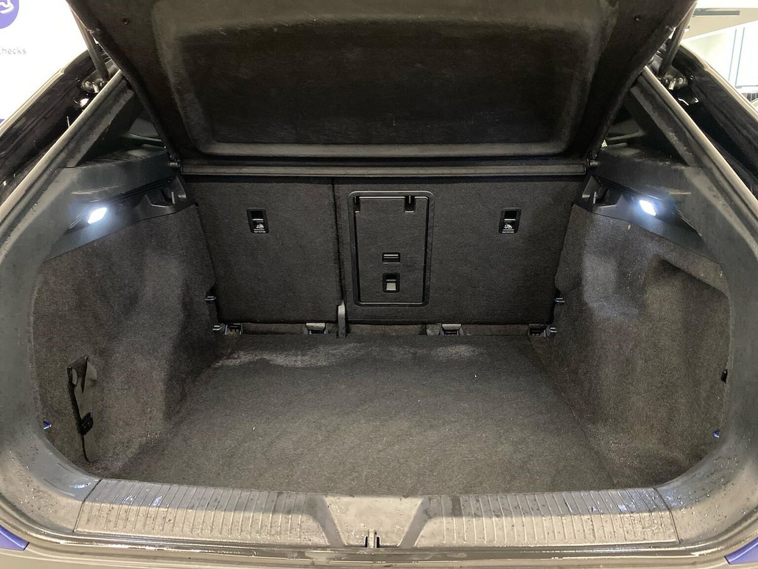 Used Volkswagen ID.4 2021 for sale - 76832034: Photo 17