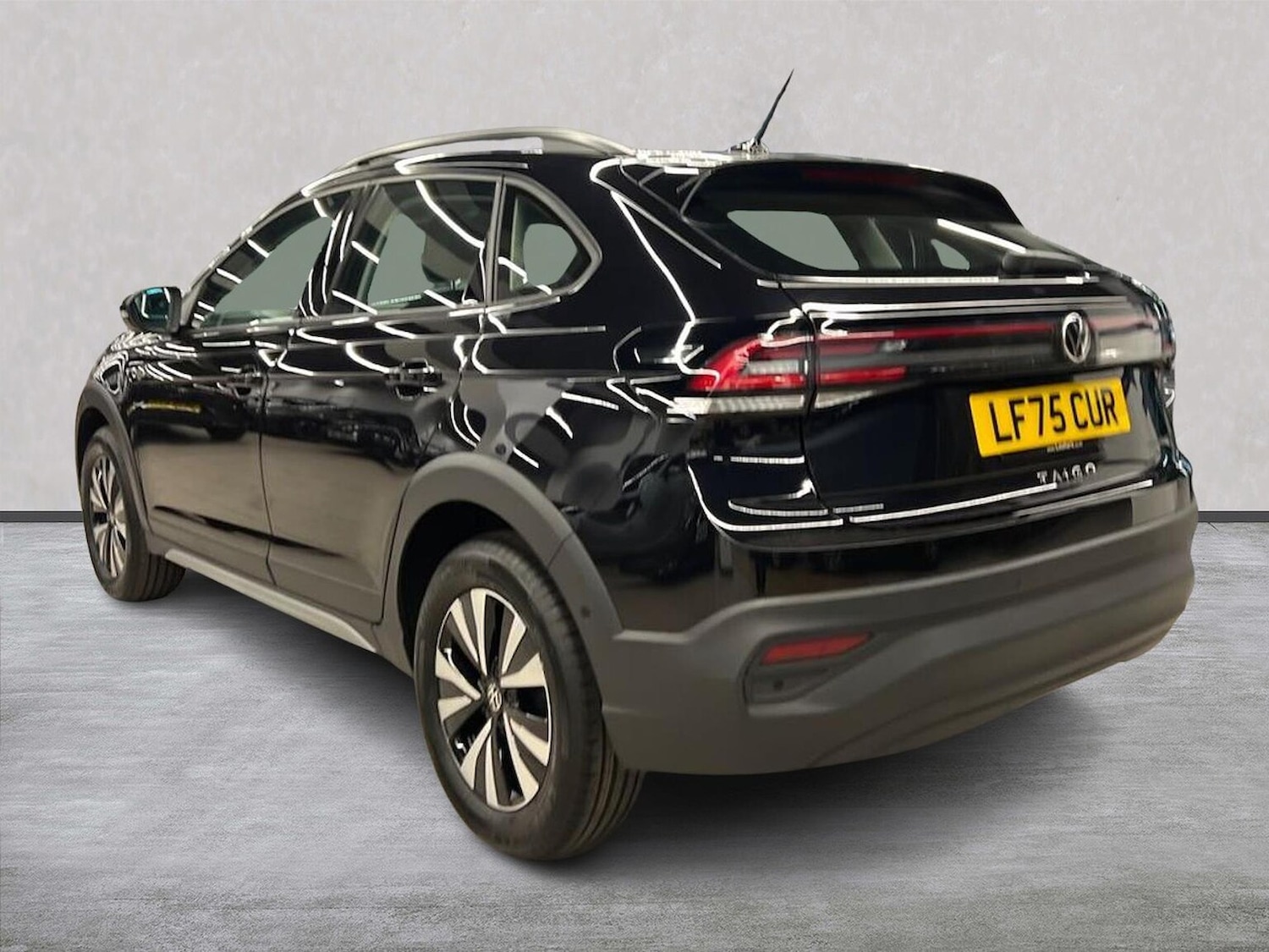 Used Volkswagen Taigo 2026 for sale - 77802142: Photo 2