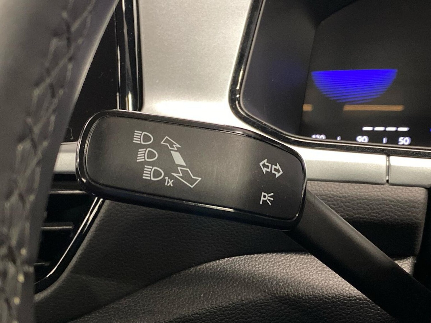 Used Volkswagen T-Roc 2022 for sale - 77830506: Photo 28