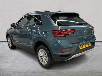 Used Volkswagen T-Roc 2022 for sale - 77830506: Photo